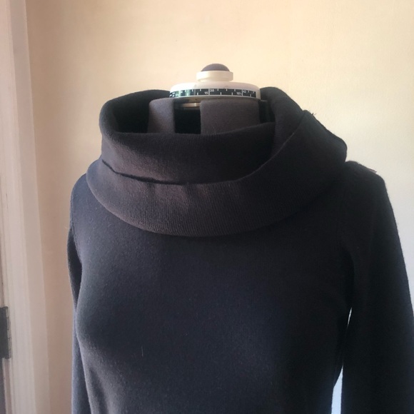 Brand New With Tags- French Connection Sweater - Picture 2 of 5